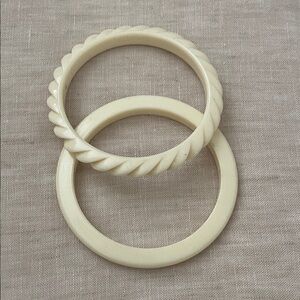 Mid - Century Ivory Color Lucite Bangles